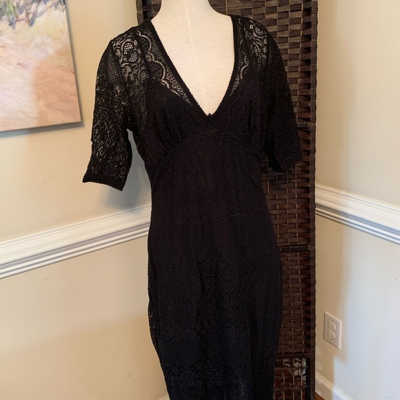 Olivia Matthews Dresses & Skirts - Olivia Matthews Black Crochet&Camisole Dress Sz XL